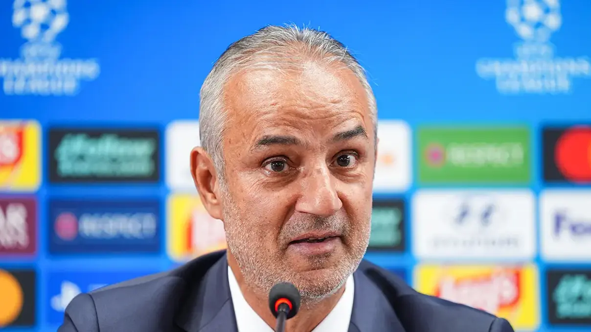 İsmail Kartal'a su şişesi atan taraftar gözaltına alındı!