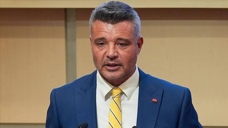 Fenerbahçe’de eski başkan Sadettin Saran ve yönetimi ibra edildi
