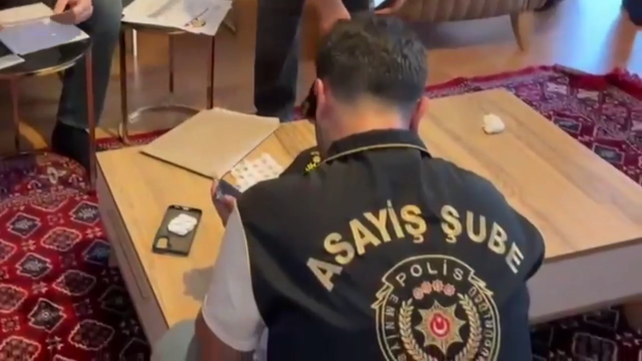 İstanbul'da masaj salonlarına fuhuş baskını!