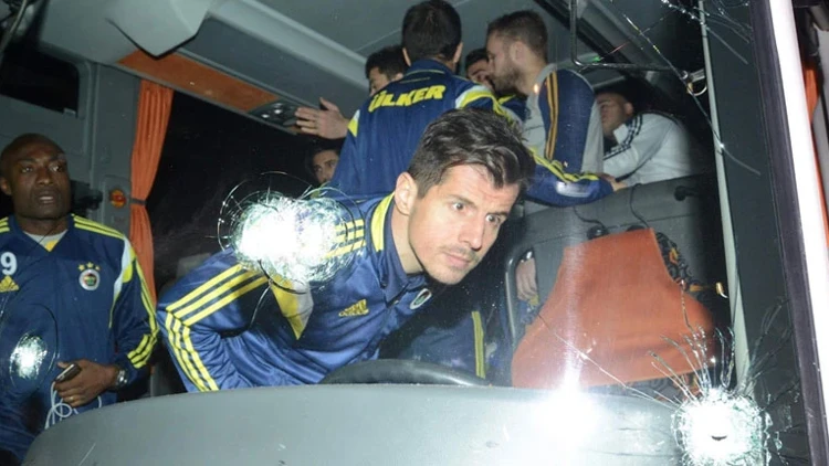 Fenerbahçe otobüsüne silahlı saldırıya 11 yıl sonra operasyon! 5 kişi gözaltında