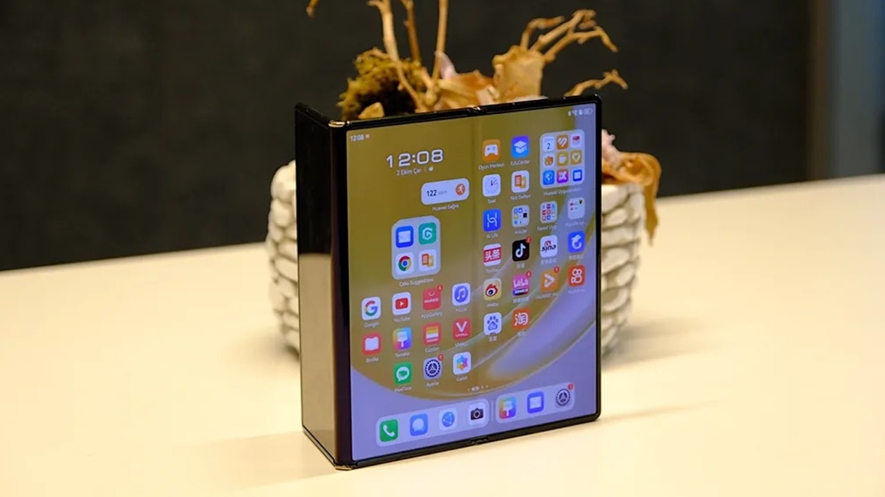 Huawei Mate XT 2 Tanıtıma Hazırlanıyor: 7 Eylül'de Lansman Yapılacak