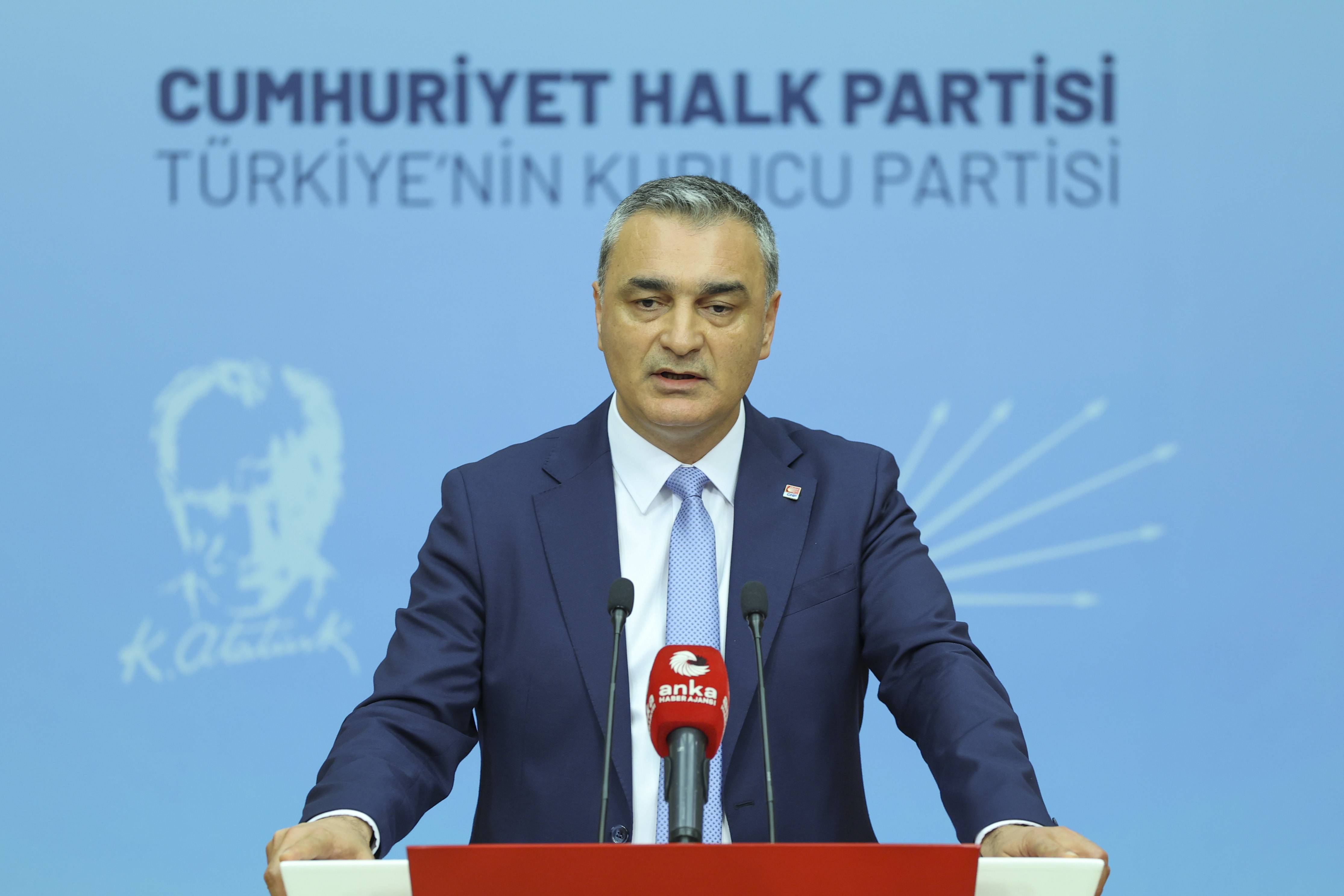 CHP’de 12 ile yeni il başkanı atandı!