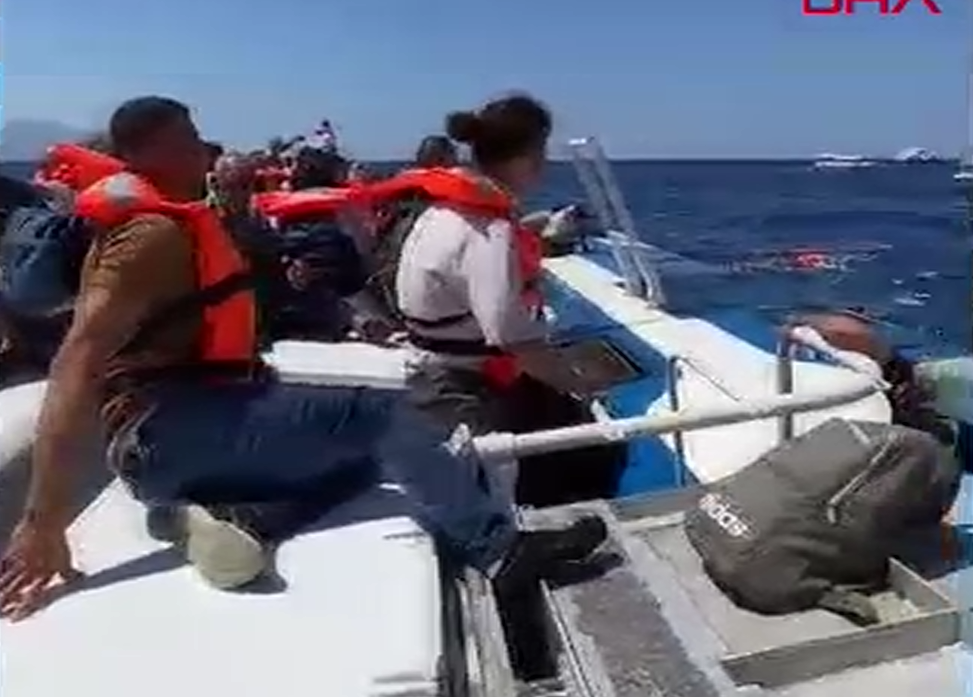 Girne açıklarında 267 yolcusu bulunan feribot battı! Can kayıpları var