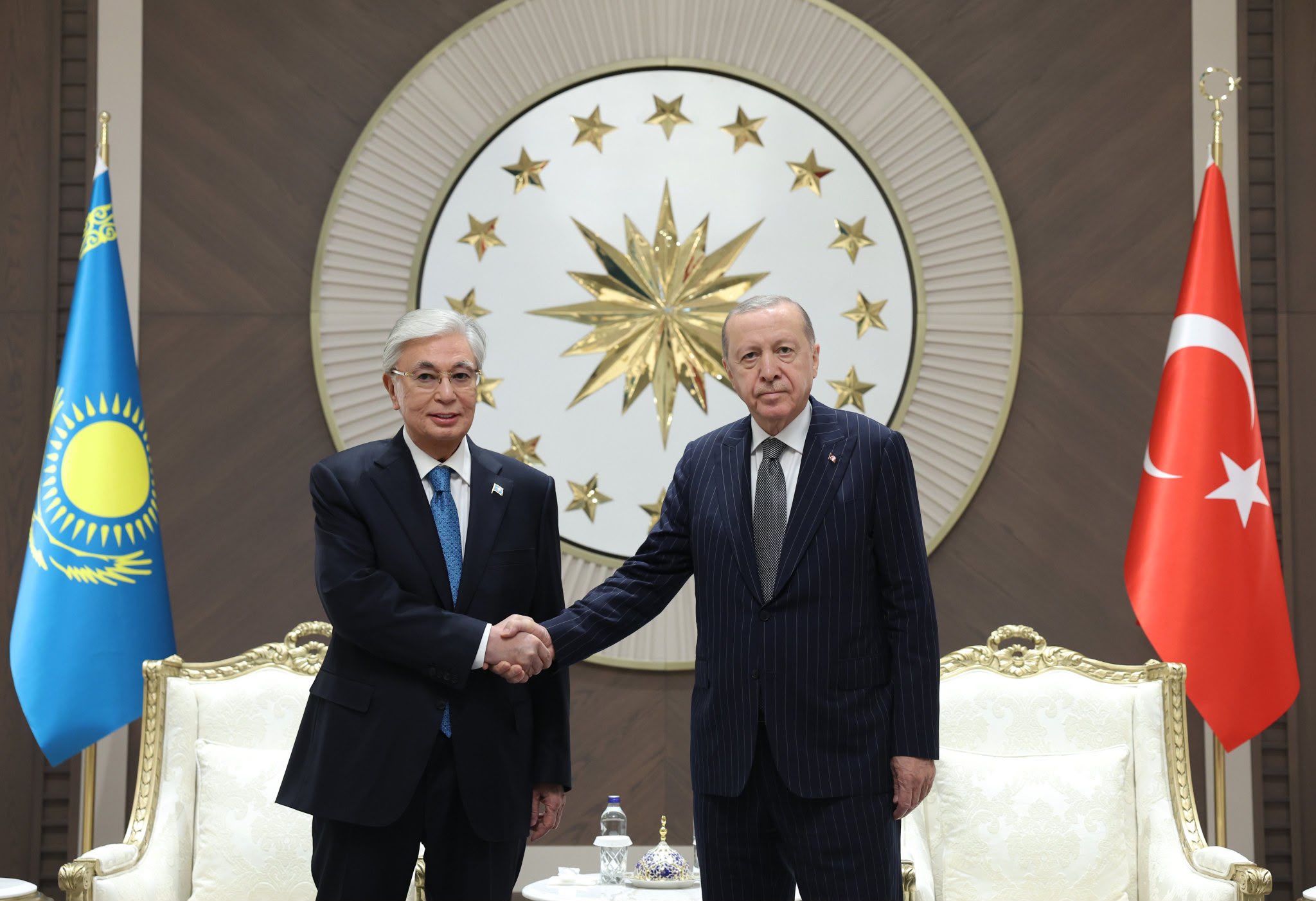 Erdoğan, Tokayev'i Ankara'da karşıladı! Külliye'de resmi tören
