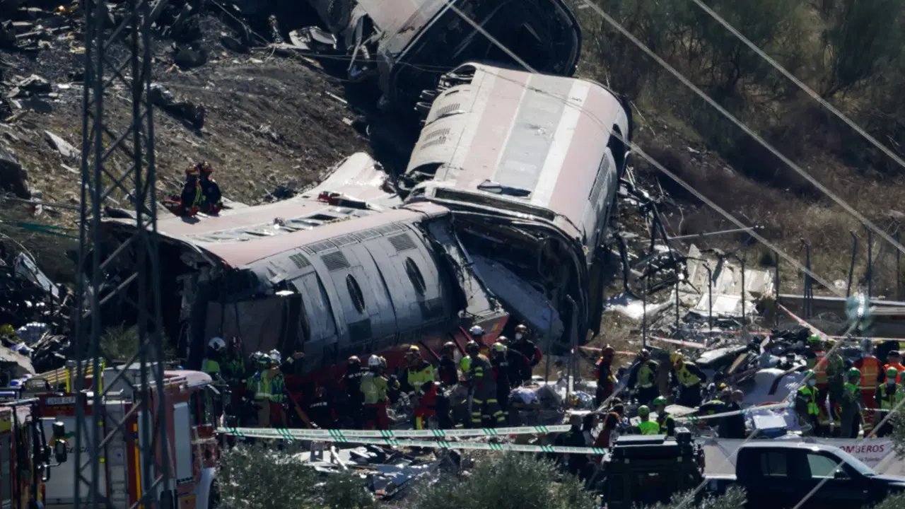 İspanya'da tren faciası! Ölü sayısı 74'e yükseldi