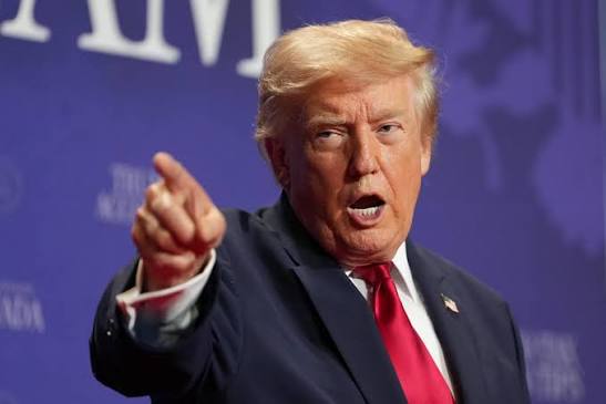 FED'in faiz kararının ardından Trump çıldırdı! Derhal düşürün