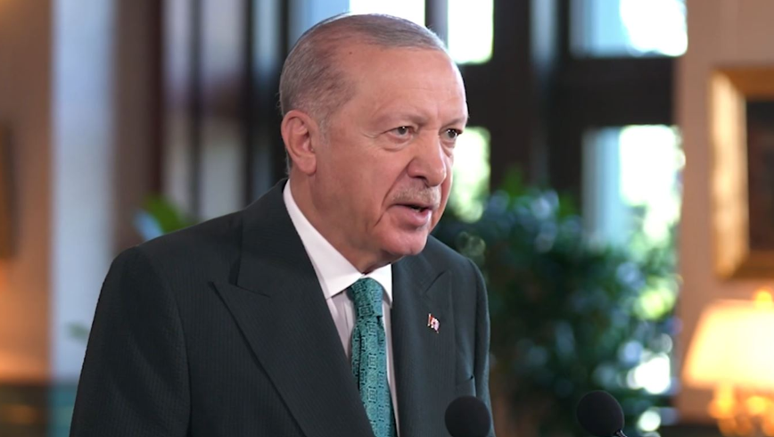 Cumhurbaşkanı Erdoğan: İmam hatipler başarı çıtasını sürekli daha yükseğe taşıyor