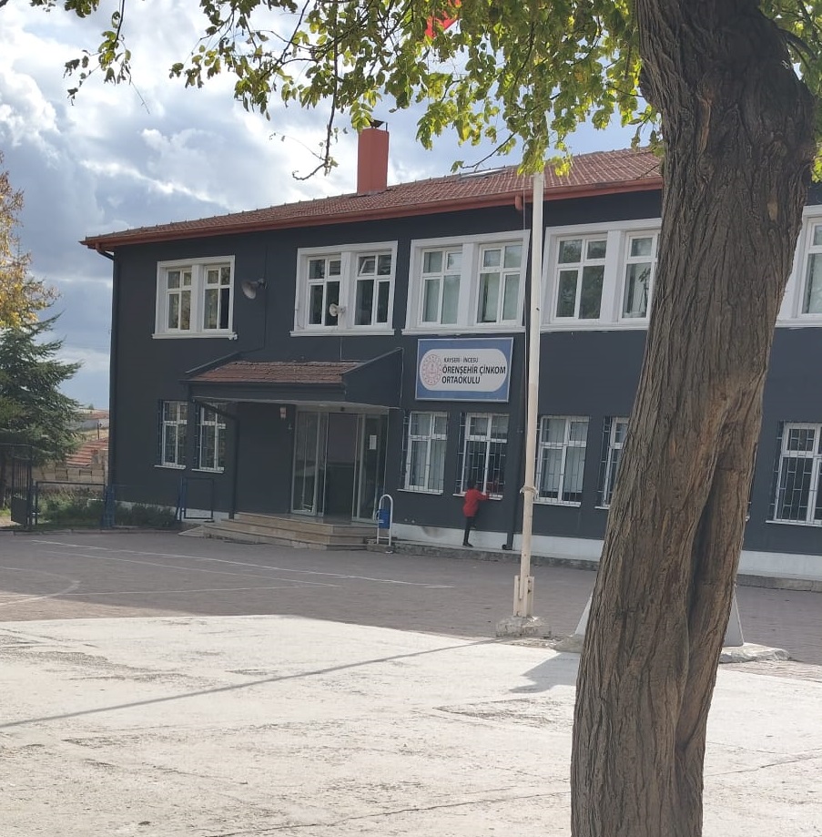 Kayseri’de 12 öğrenci, gıda zehirlenmesi şüphesiyle hastaneye kaldırıldı