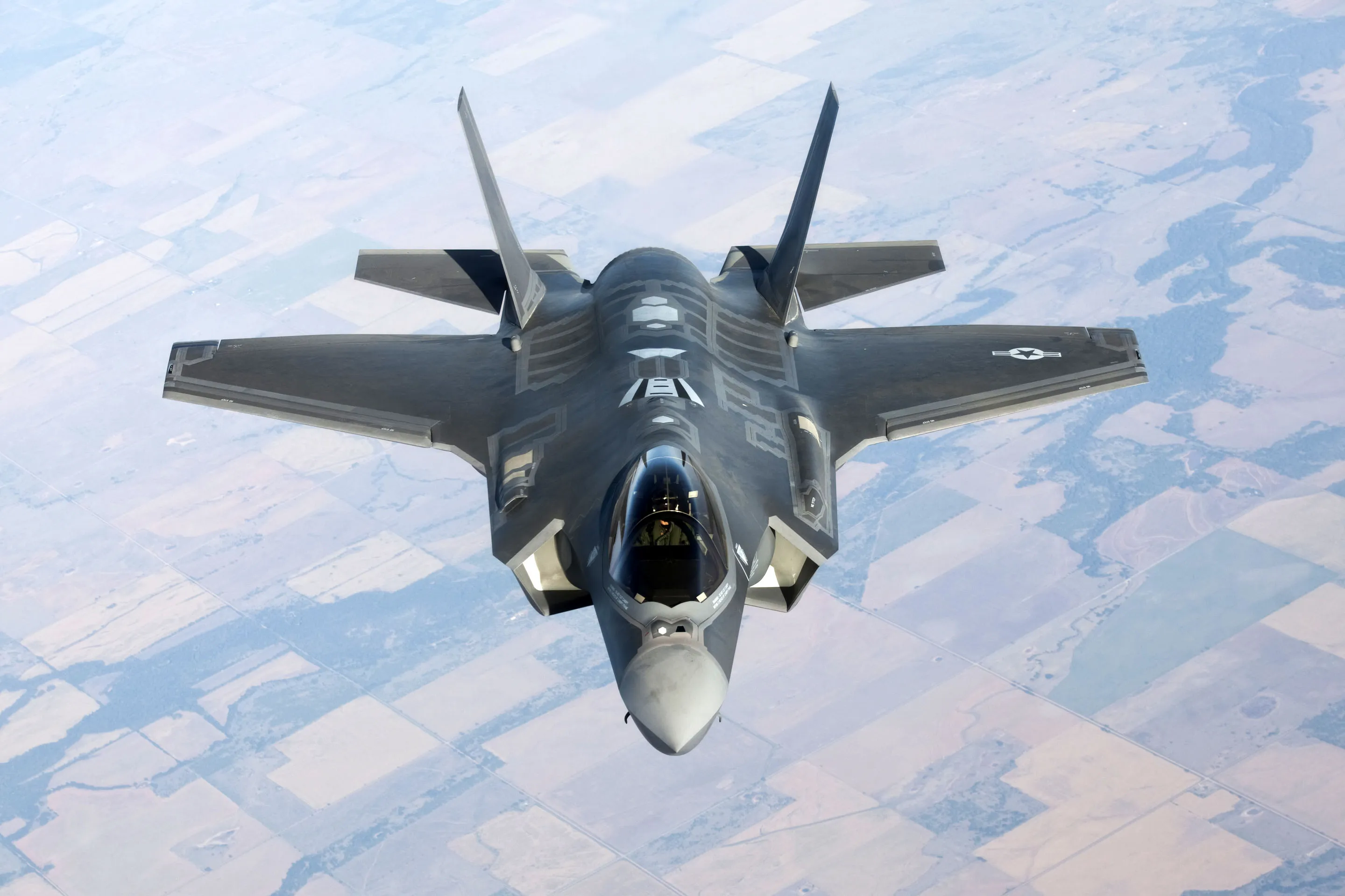 ABD'nin California eyaletinde F-35B hayalet savaş uçağı düştü!