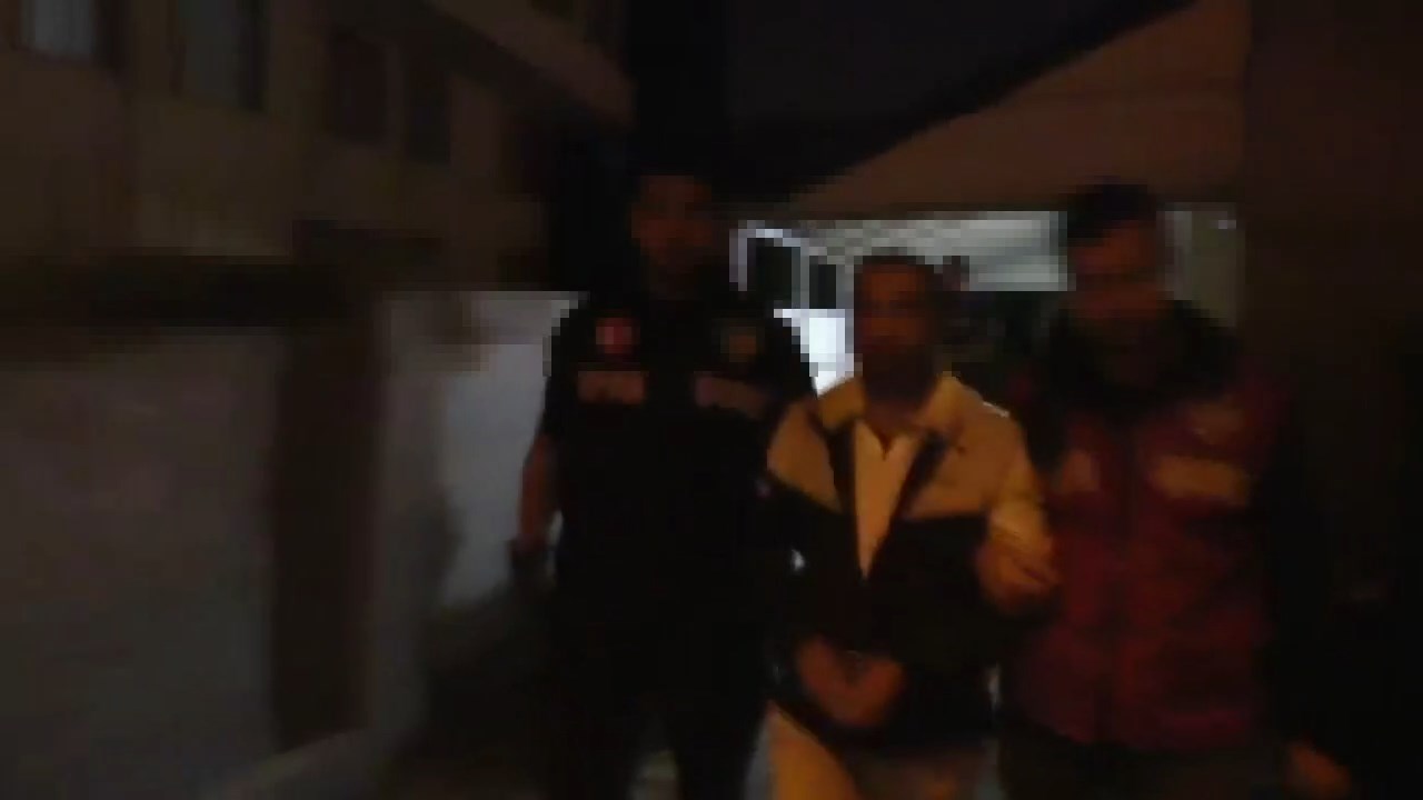 Dev maç öncesi karaborsa bilet baskını! 9 kişi yakalandı