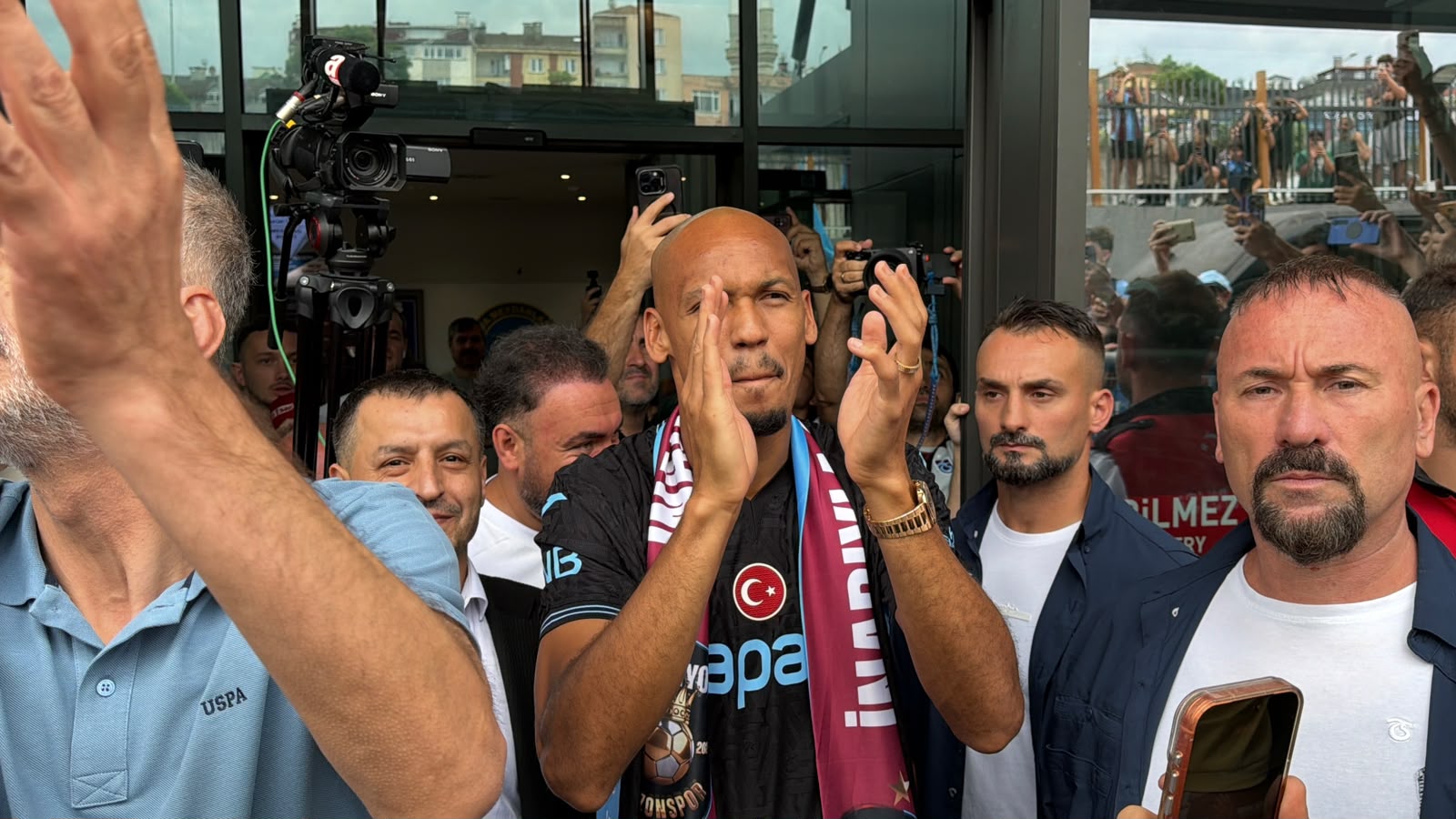 Trabzonspor'un yeni transferi Fabinho, şehre geldi