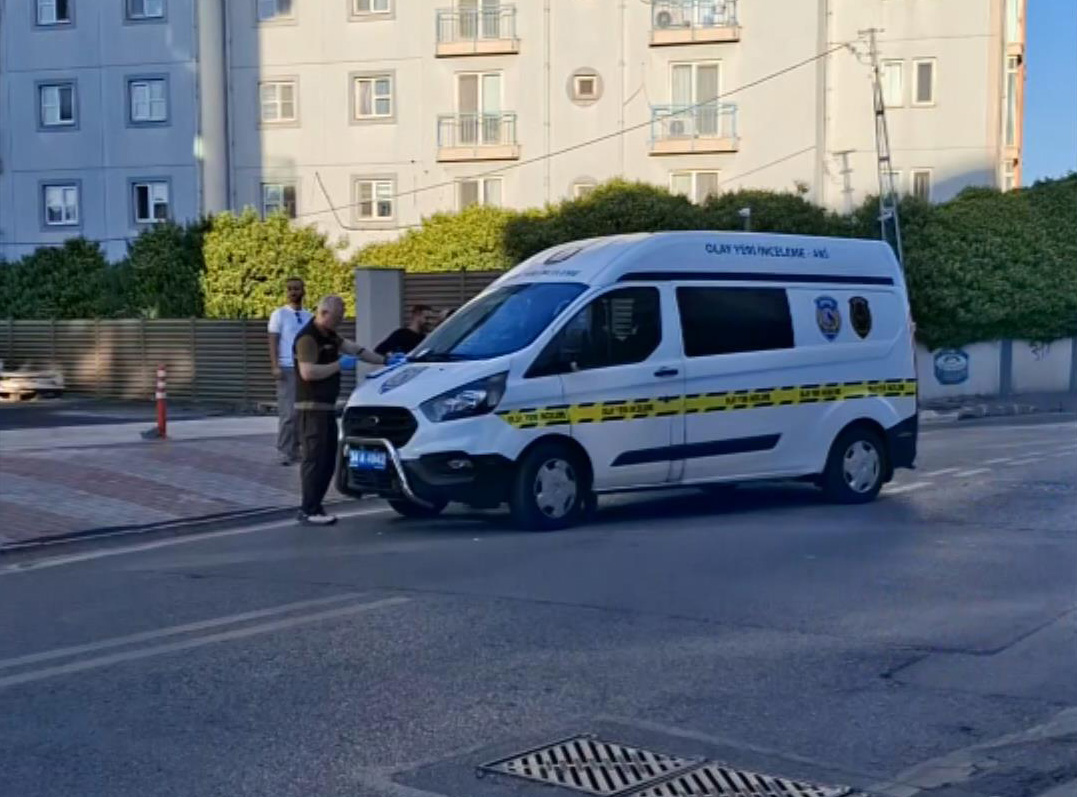 Ümraniye’de ağaçlık alanda el bombası bulundu