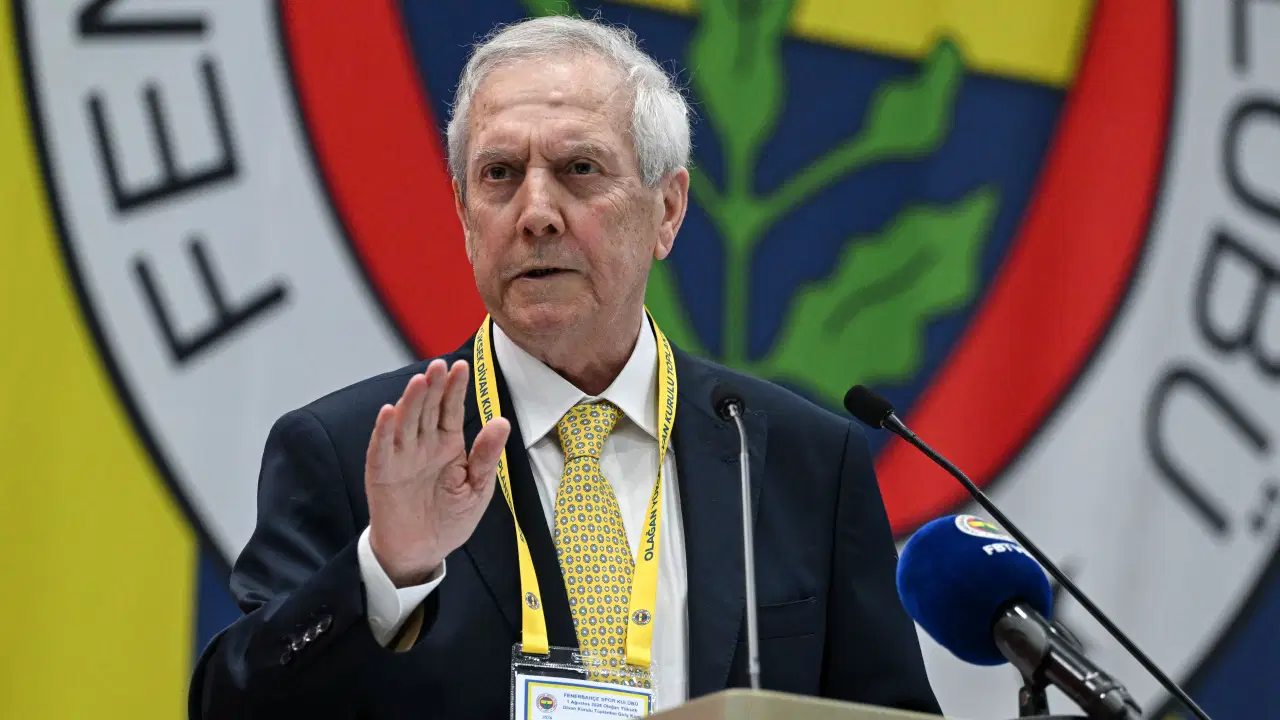 Aziz Yıldırım'dan sert hakem çıkışı! Gerekirse ligleri bir yıl ertelesinler