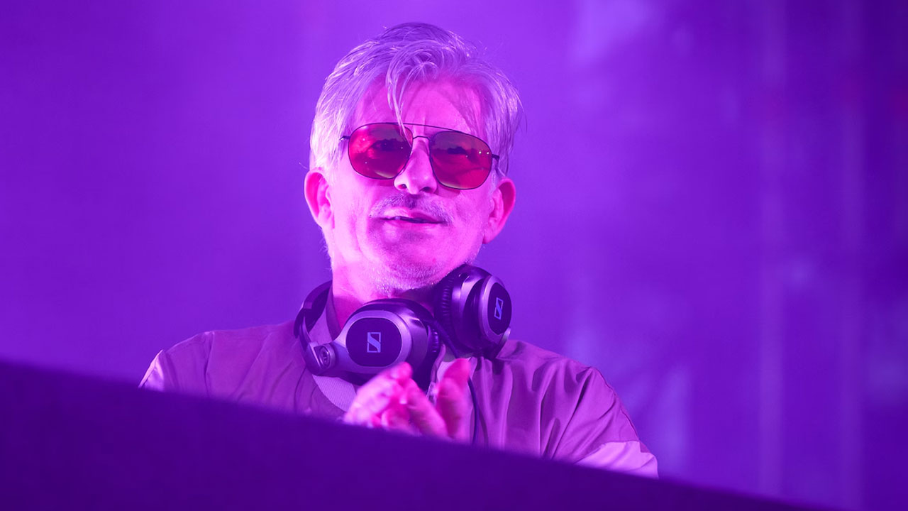 Ünlü DJ, Paris'te ölü bulundu!