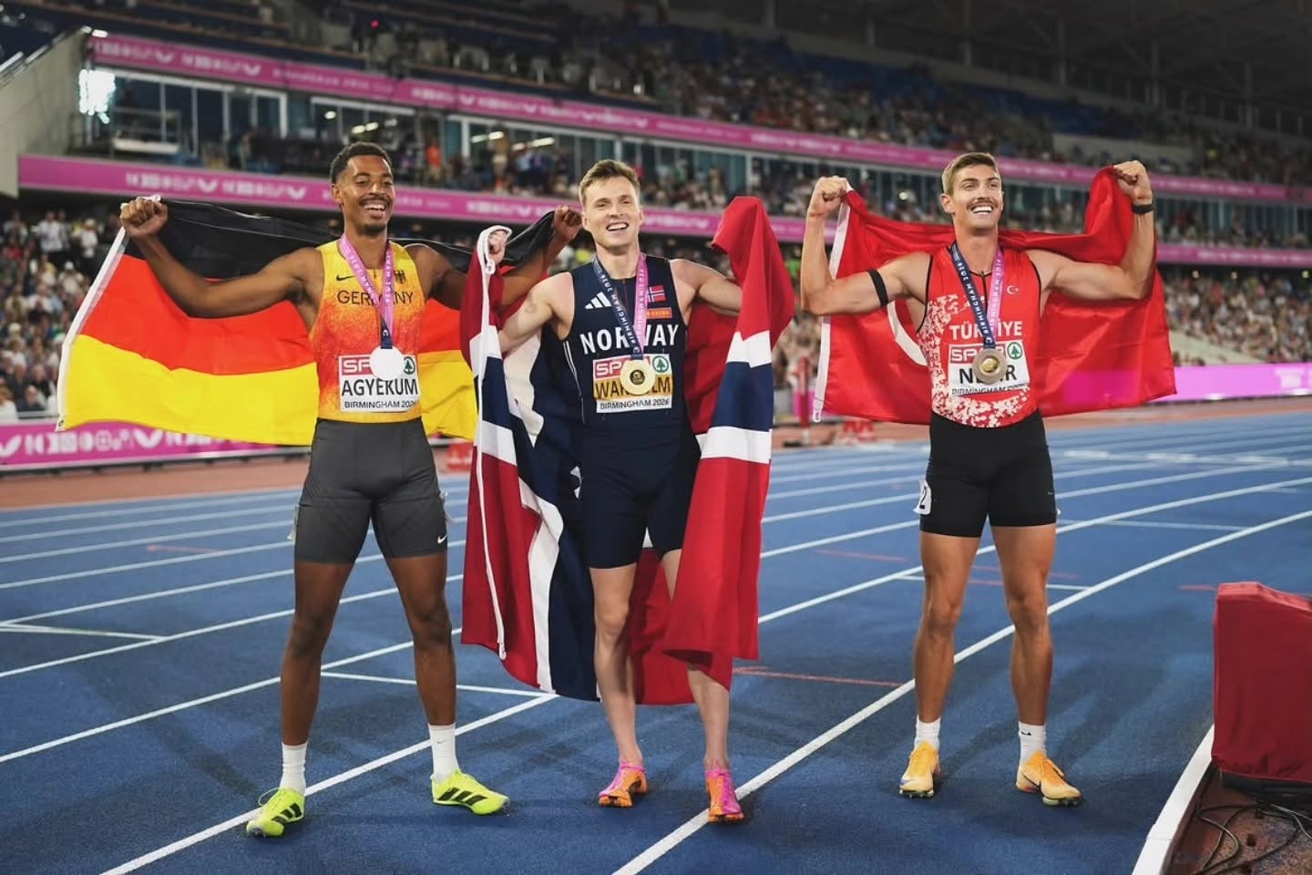 Milli atletimizden İngiltere'de büyük başarı!