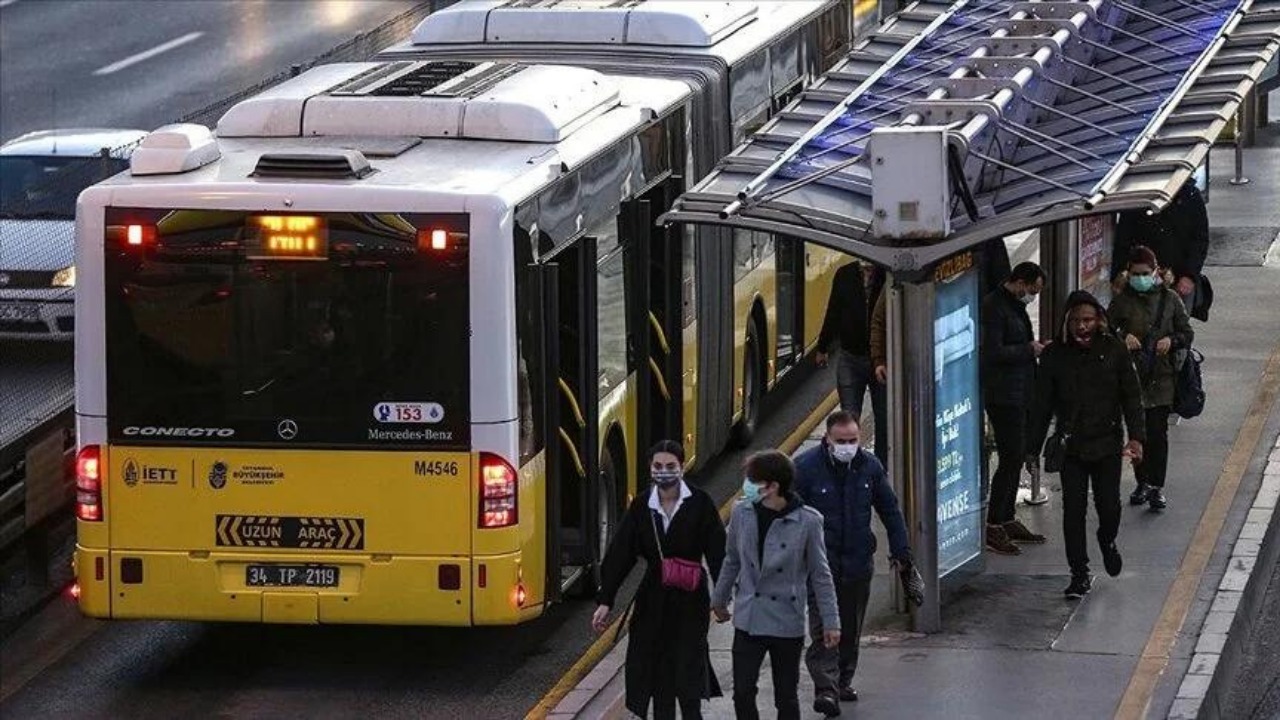 İBB Duyurdu: Pazar Günü Toplu Taşıma Kimlere Ücretsiz?