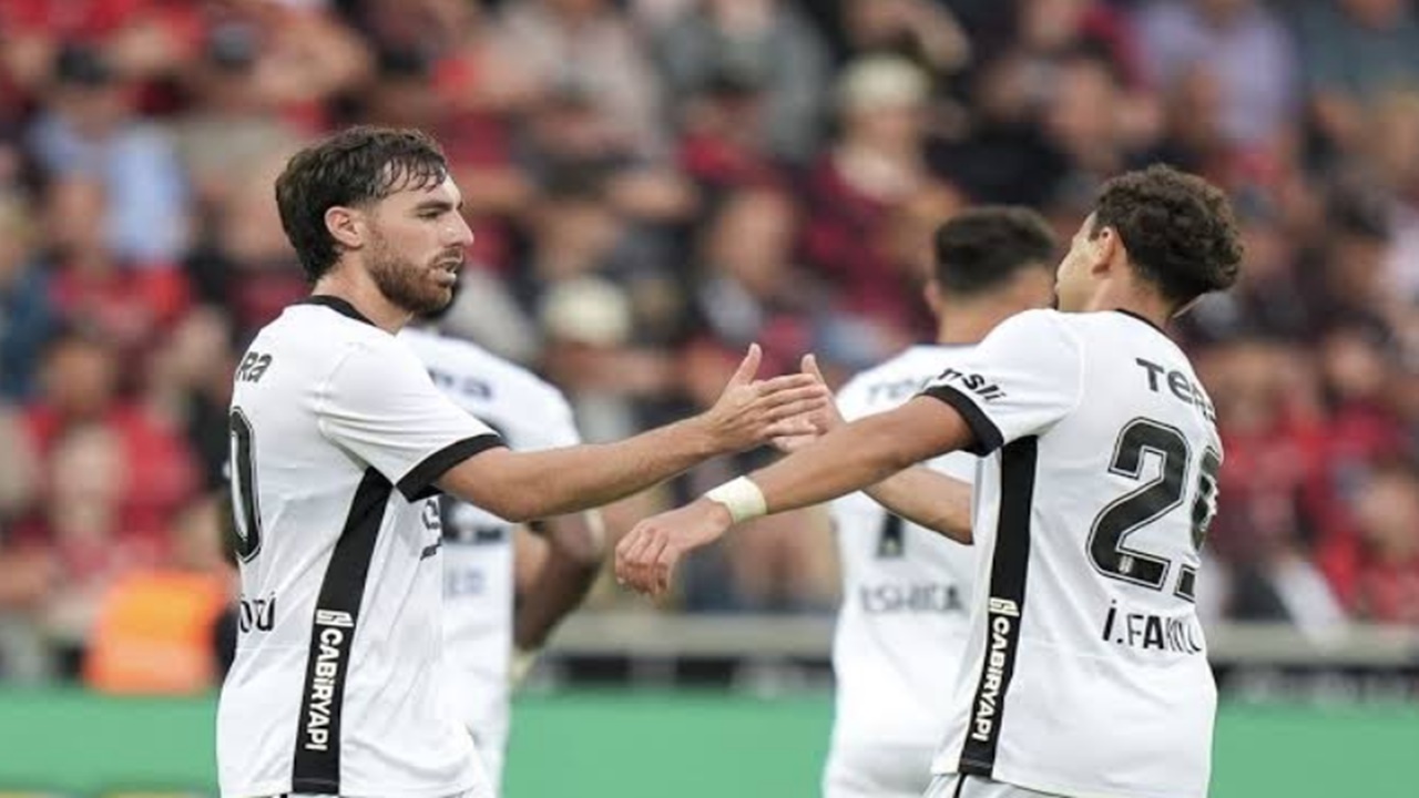 Beşiktaş'ın Avrupa Ligi İçin Kaç Maçı Kaldı? Siyah-Beyazlıların Zorlu Fikstürü