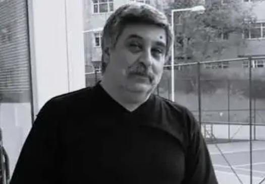 Türk tiyatrosunun emektar ismi Ethem Özbora hayata veda etti!