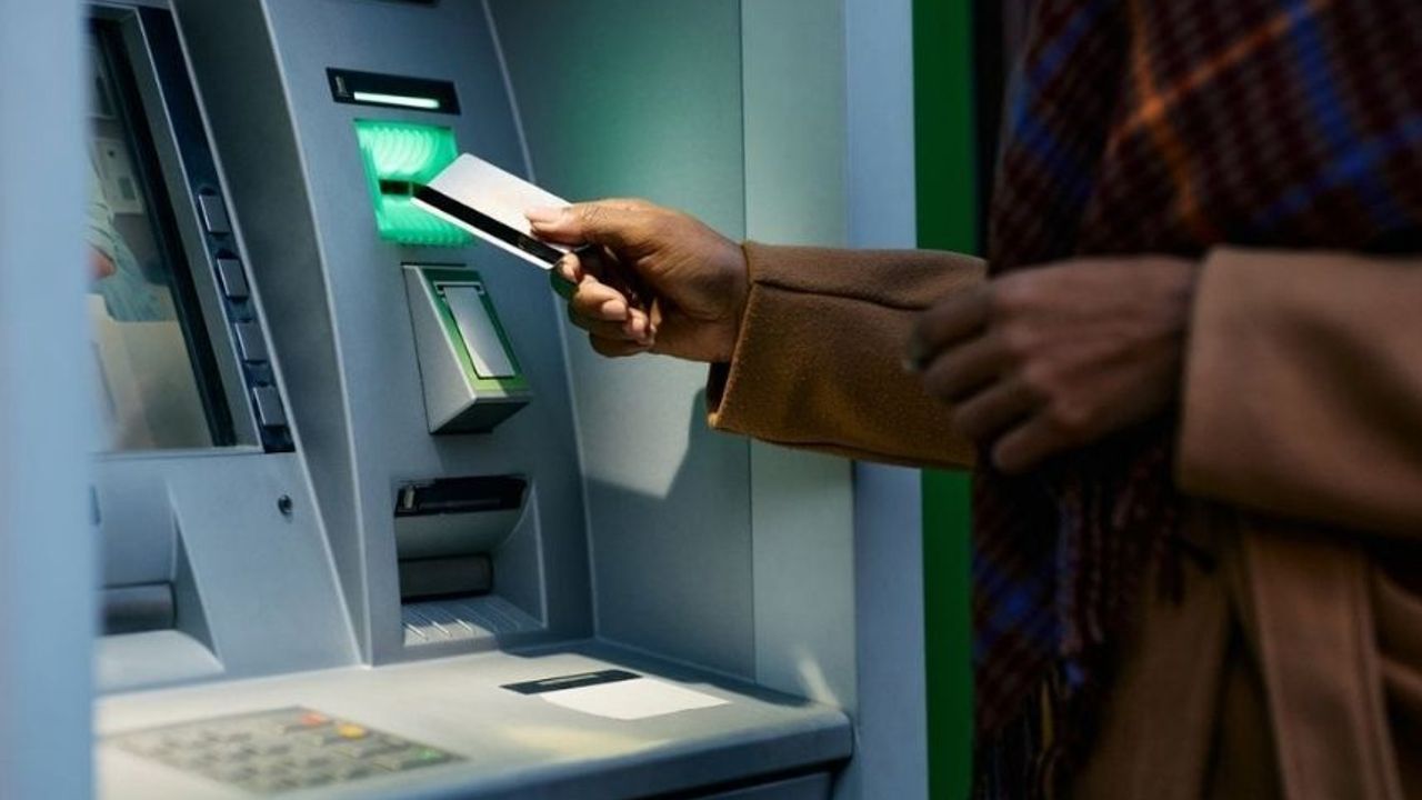 Banka Hesabı Olan Herkesi İlgilendiriyor: 1 Dakikası Bile Ücretli Olan Gizli Detay Ortaya Çıktı