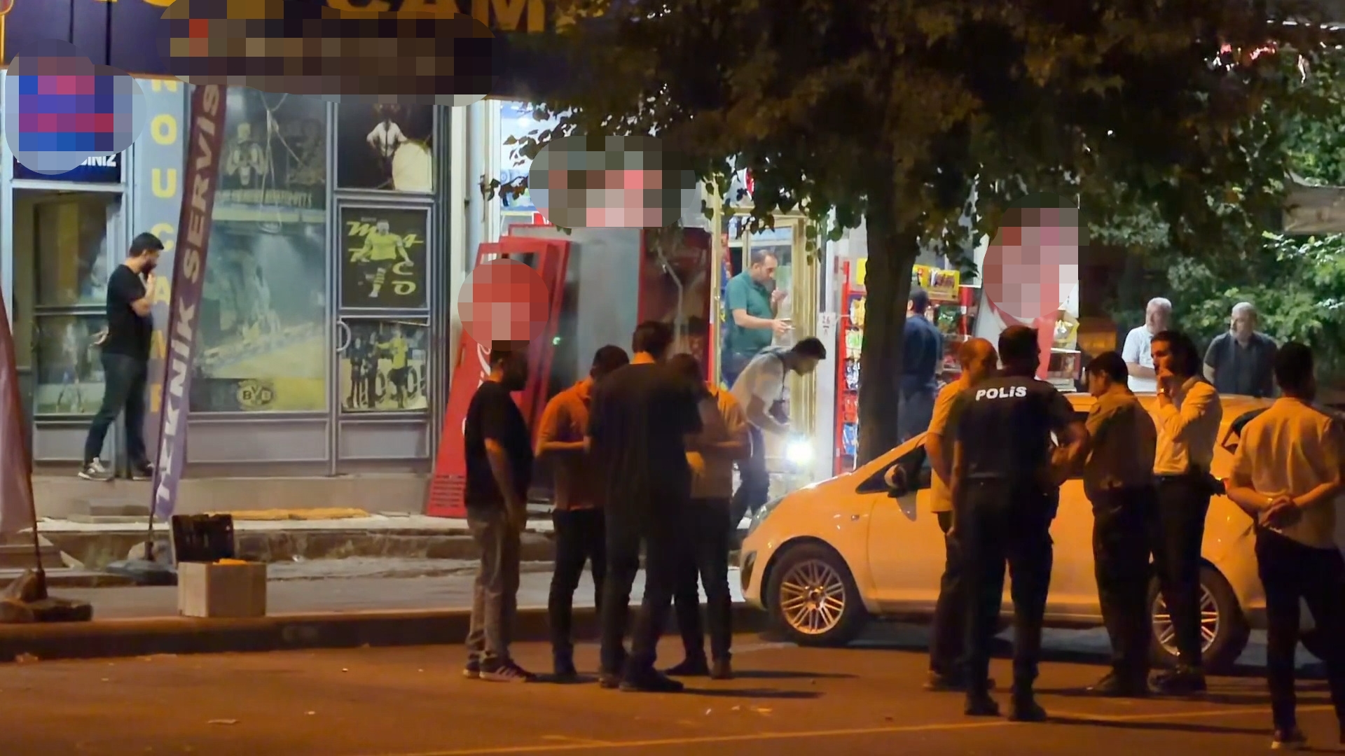 Diyarbakır'da oyun salonu tarandı! 3 kişi yaralandı