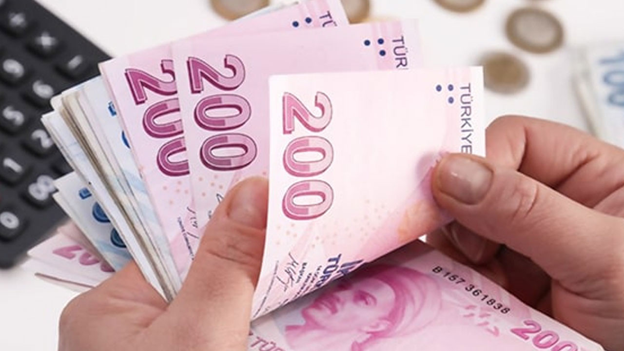 2027 Ocak'ta Emekliye Büyük Zam Beklentisi: Tek Sefere Mahsus Maaşlara Yüksek Zam Gelecek mi?