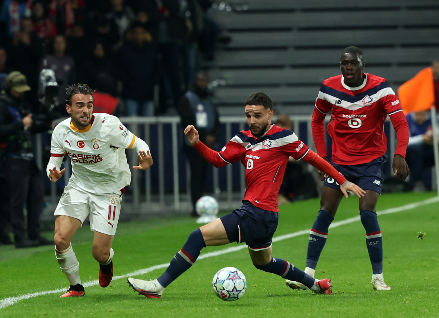 Galatasaray'ın Lille zaferi dünya basınında! İşte atılan manşetler