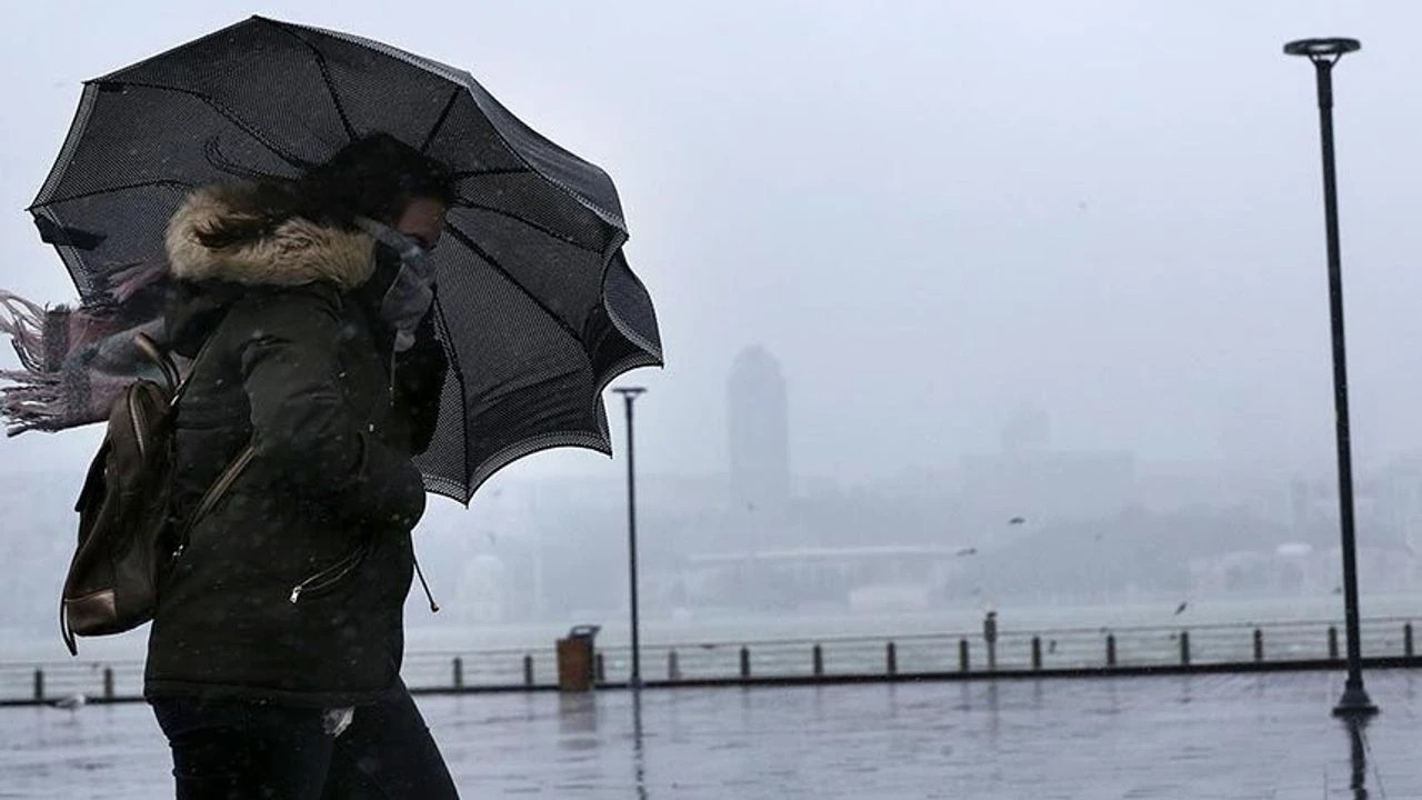 Meteoroloji’den 13 İl İçin Sarı Kodlu Alarm: Kuvvetli Sağanak ve Fırtına Geliyor