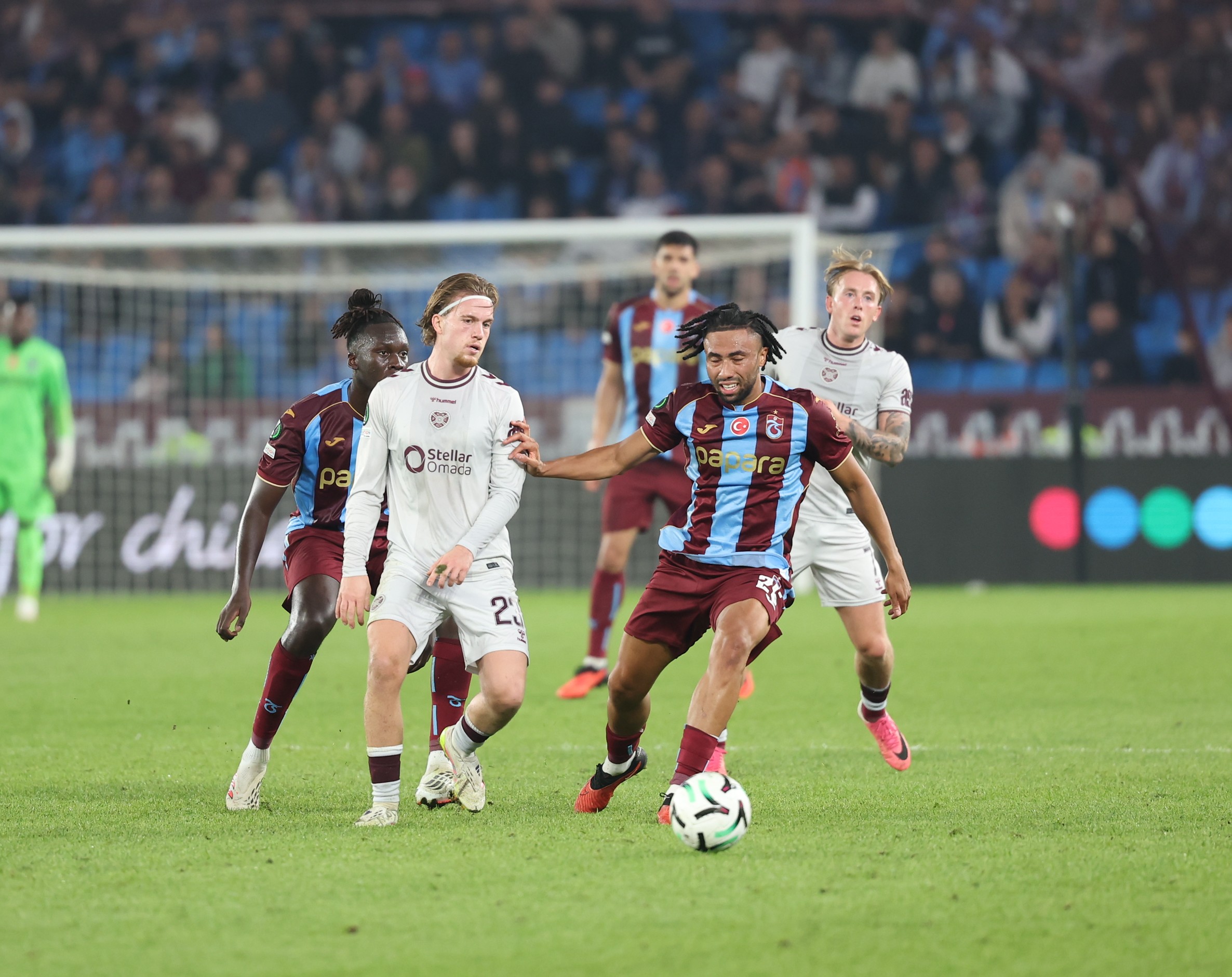 Trabzonspor, Hearts'ı 2 golle geçti! Avrupa'da 2'de 2