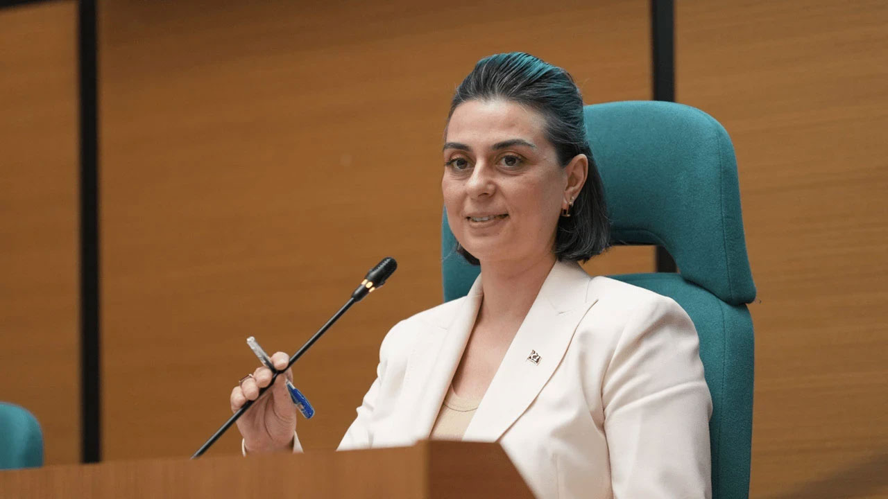 Üsküdar Belediyesi'ne operasyon! Belediye Başkanı Sinem Dedetaş gözaltına alındı