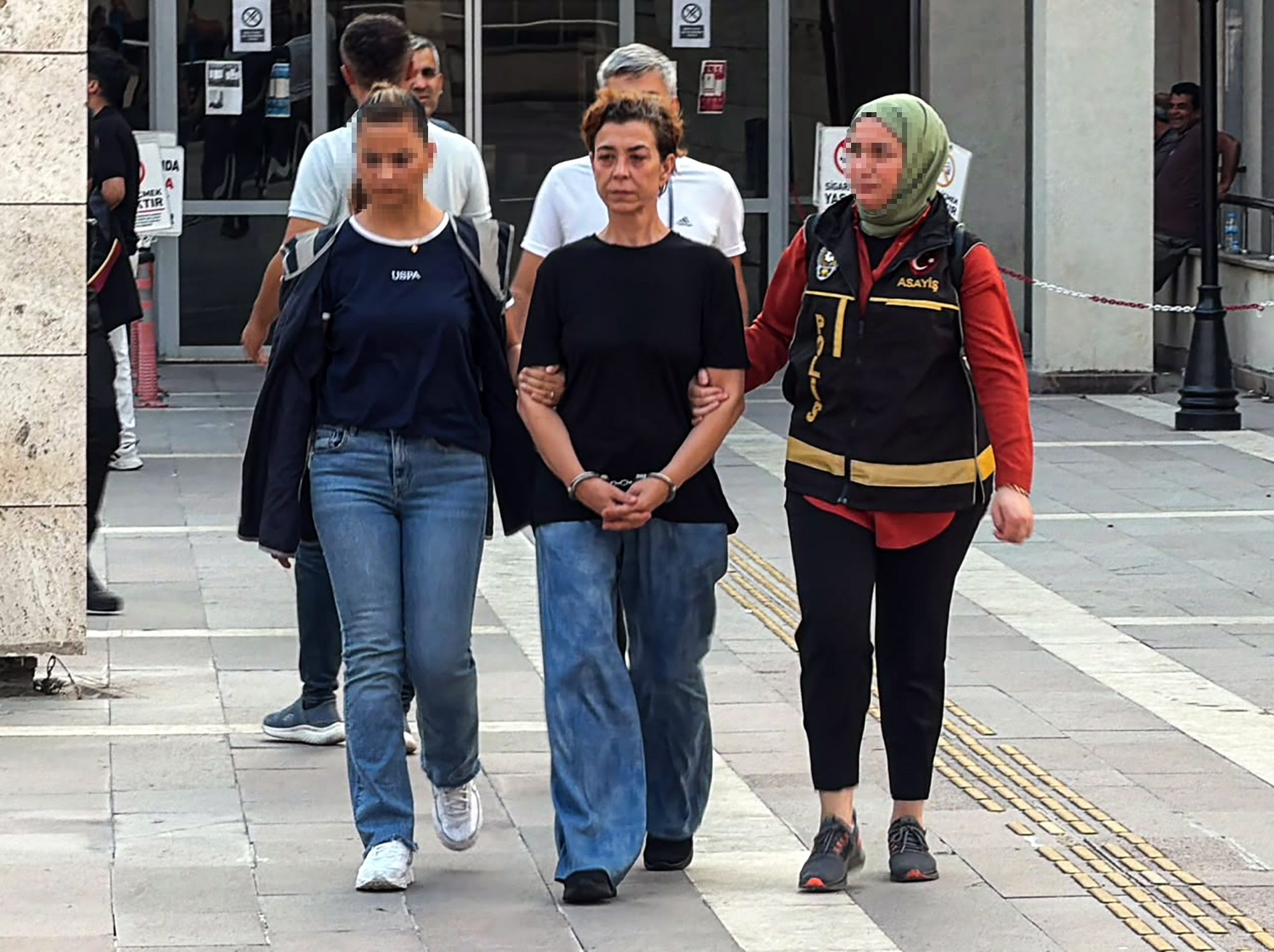 Tahliye edilen okul katliamcısının annesi yeniden tutuklandı!