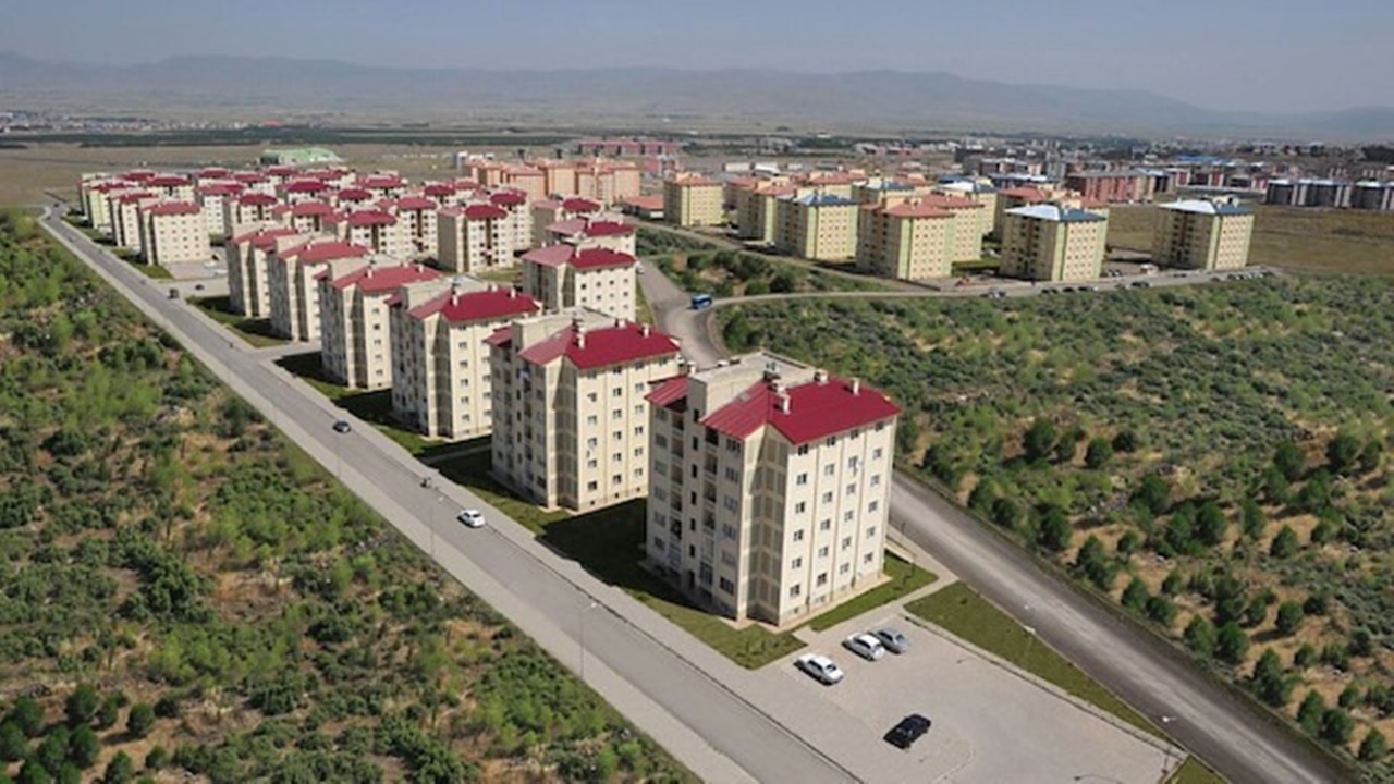 Bakan Kurum Resmen Duyurdu: İstanbul'un 12 İlçesinde 10 Bin TL’ye Kiralık Sosyal Konutlar