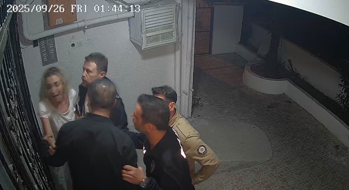 Şarkıcı Güllü'nün öldüğü olay gecesine ait yeni görüntüleri ortaya çıktı! Annem neden öyle söylüyor?