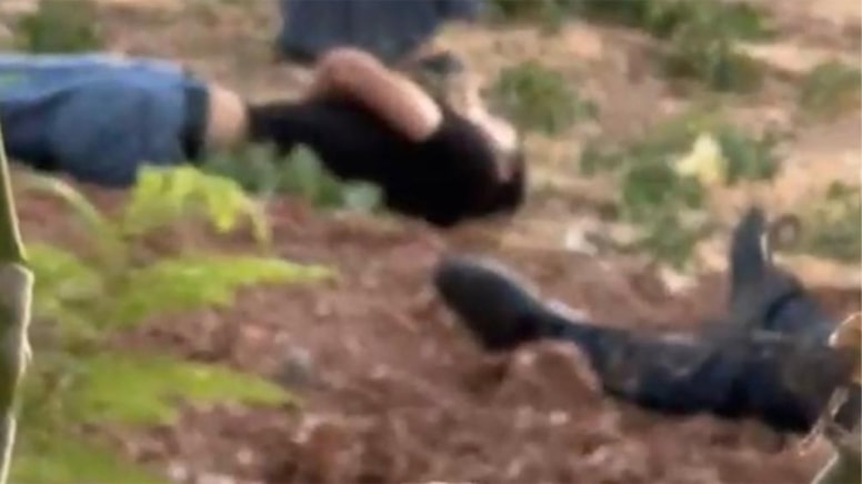 Mezarlıkta husumetli grup kurşun yağdırdı: 3 ölü biri ağır 2 yaralı!
