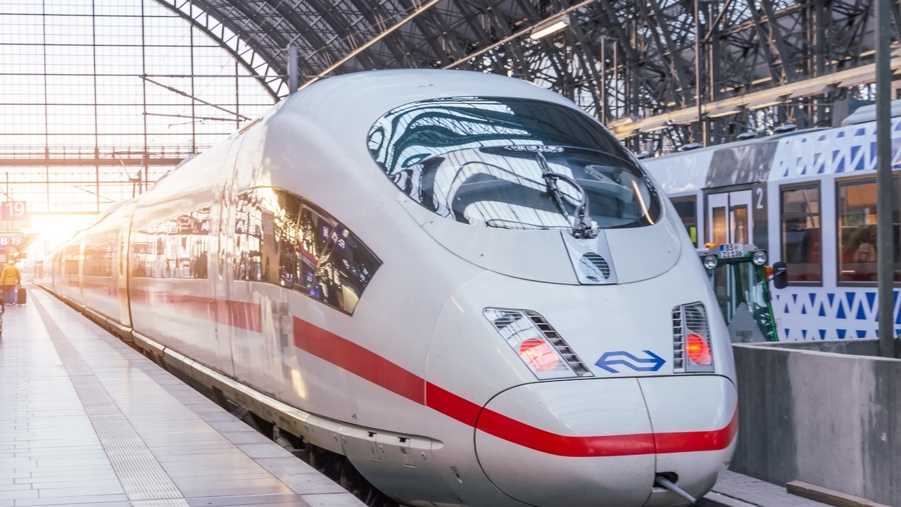 TCDD Tren Seferlerinde 1 Eylül İtibarıyla Yeni Dönem: Kağıt Biletler Tamamen Kaldırılıyor