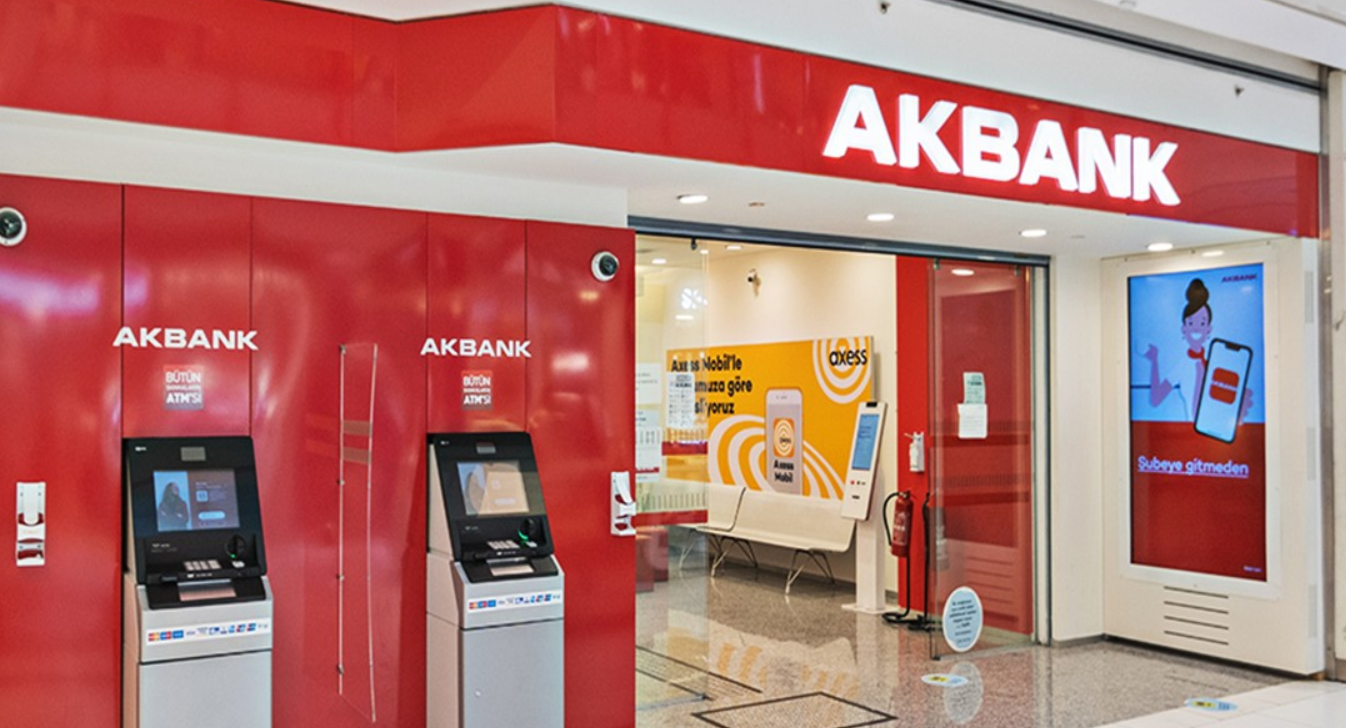 Akbank Emekli Promosyonunu Güncelledi: Emekliye Toplam Kaç TL Promosyon Veriliyor?