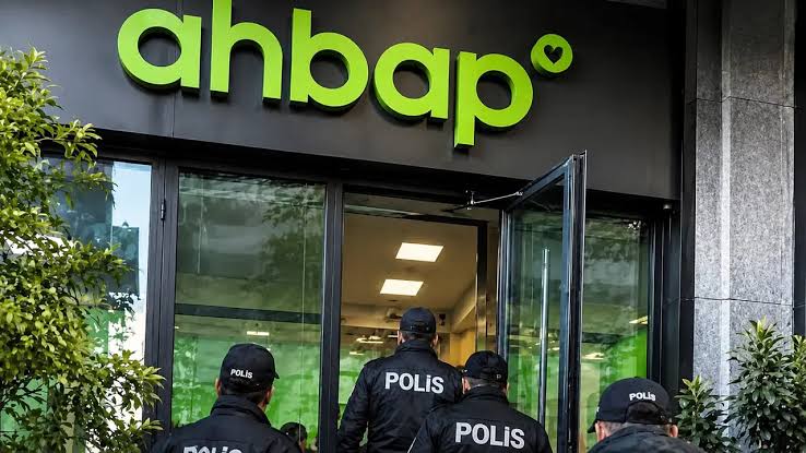 Ahbap Derneği'ne kayyım atandı! Aralarında ünlü profesör de var
