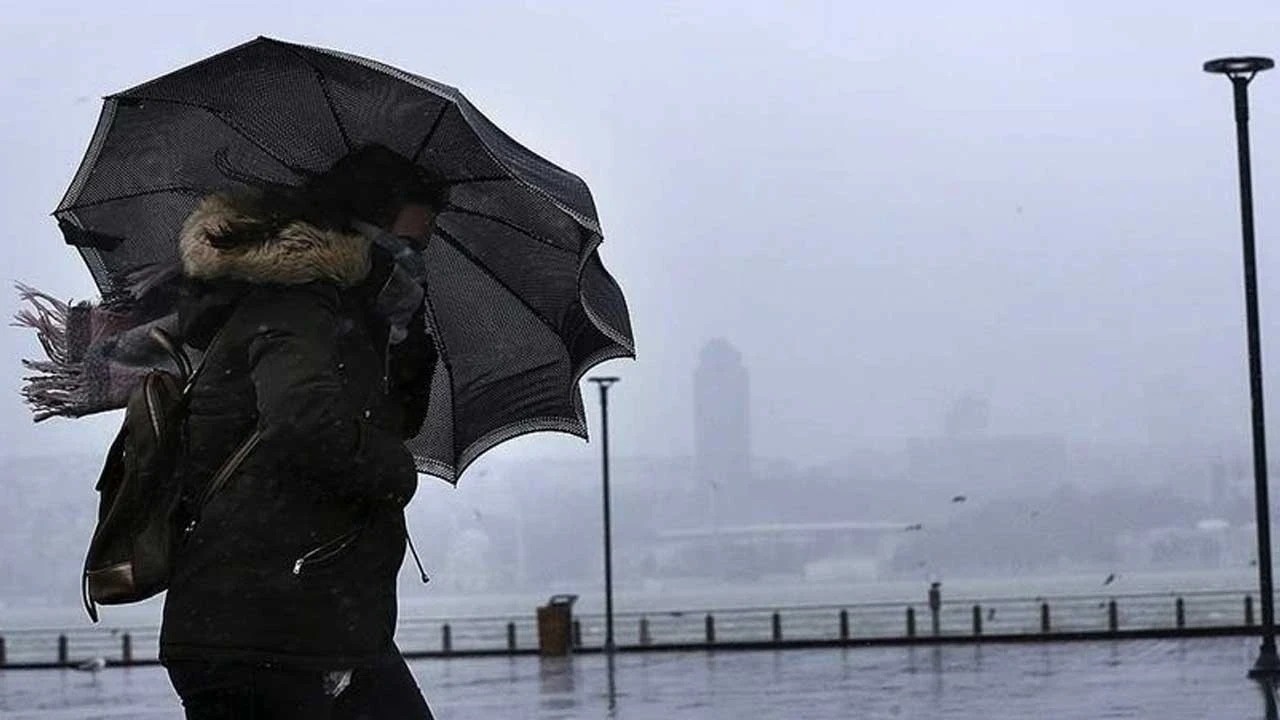 Meteoroloji’den 60 İle Sarı ve Turuncu Kodlu Uyarı: Şiddetli Yağış ve Sel Alarmı Verildi