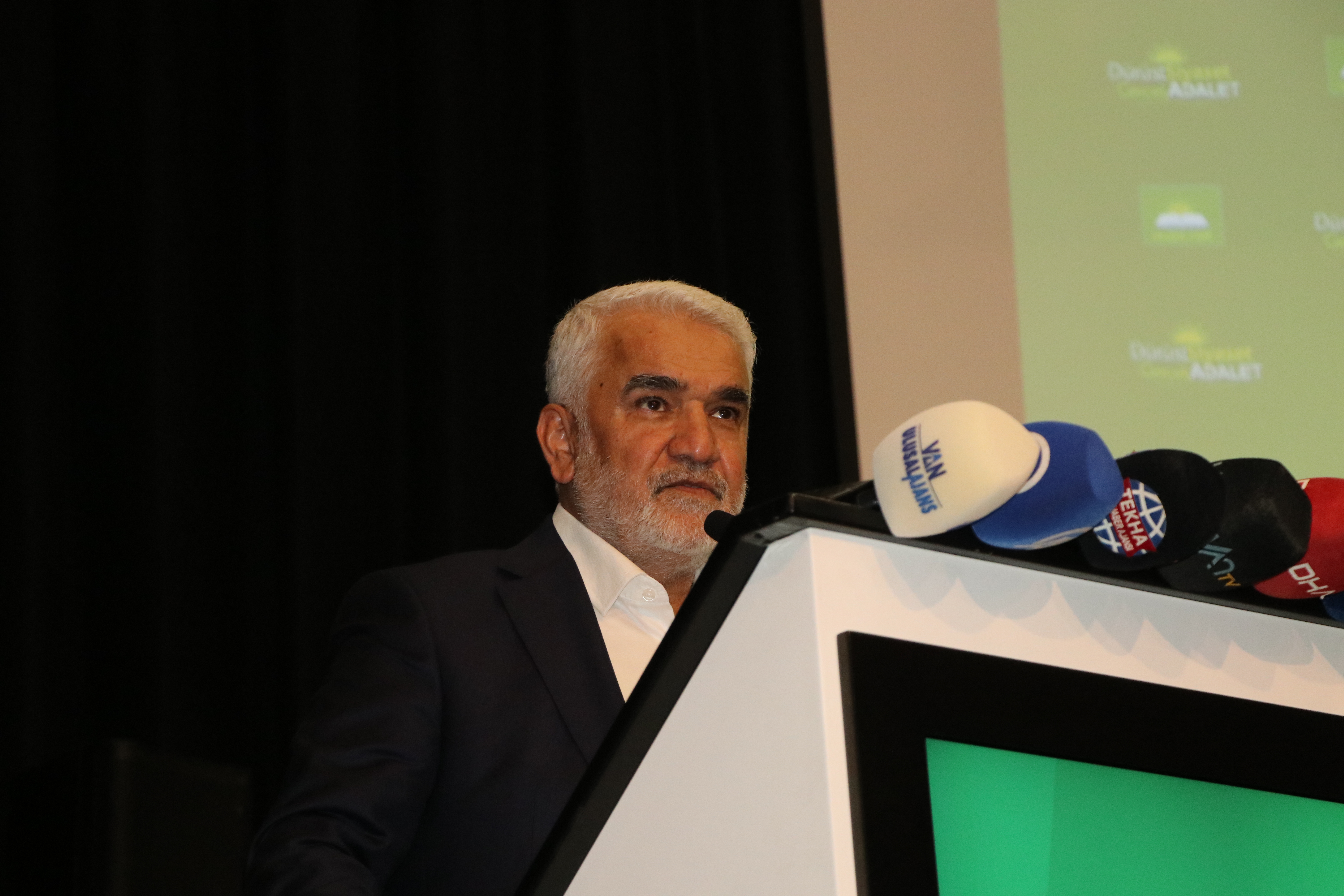 HÜDA PAR lideri Yapıcıoğlu: Şiddet ve silah dönemi sona erecek!