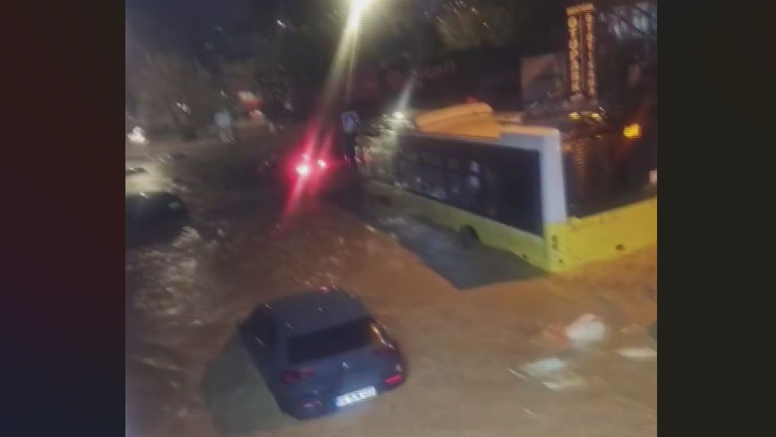 İstanbul'da şiddetli yağmurun bilançosu açıklandı!