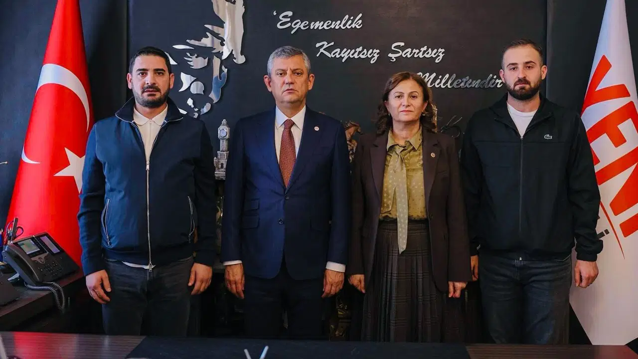 Narin Güran ailesinin adalet arayışı sürüyor! Aile Özgür Özel'le görüştü