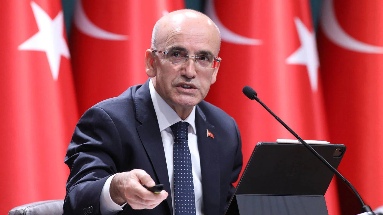Bakan Mehmet Şimşek'ten dezenflasyon açıklaması!