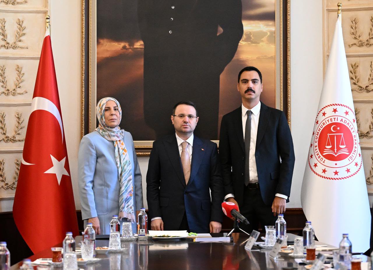 Akın Gürlek, FETÖ'yü işaret etti! Eylemin bir cinayet olduğu yönünde şu an çok derin bağlantılar var.