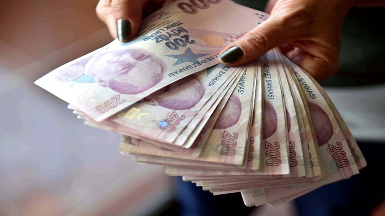 Mevduatta Ağustos Rekoru: 500 Bin TL'nin 32 Günlük Getirisi Çıldırdı!