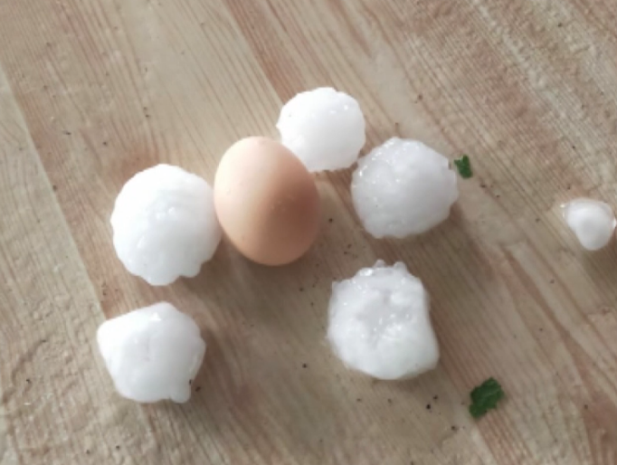Osmaniye'de yumurta büyüklüğünde dolu! Kayseri'de sel!