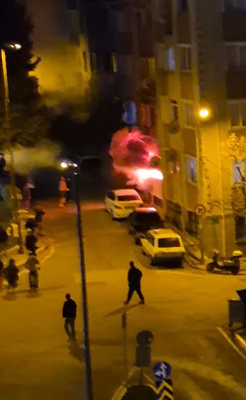 4 katlı binada doğal gaz patlaması! 6 kişi yaralandı