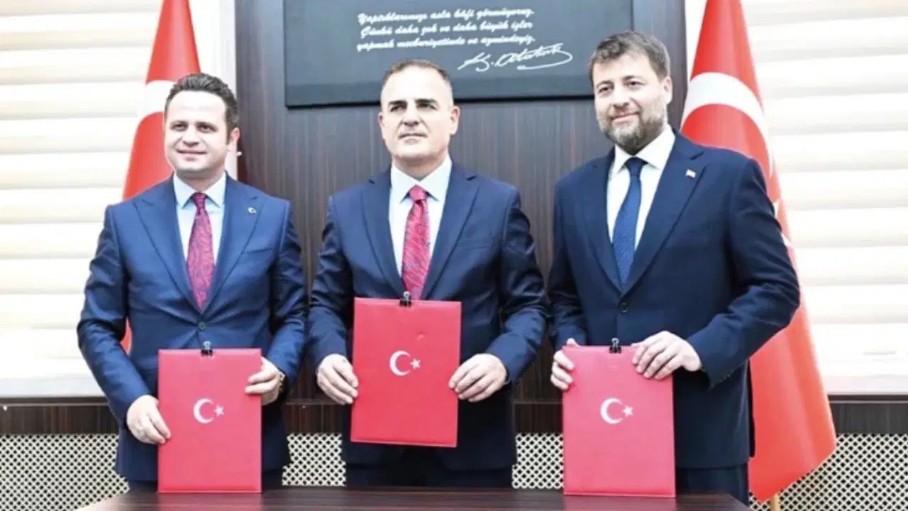 Muğla Valisi'ne 50 milyonluk fon iddiası! Şamil Tayyar'dan istifa çağrısı
