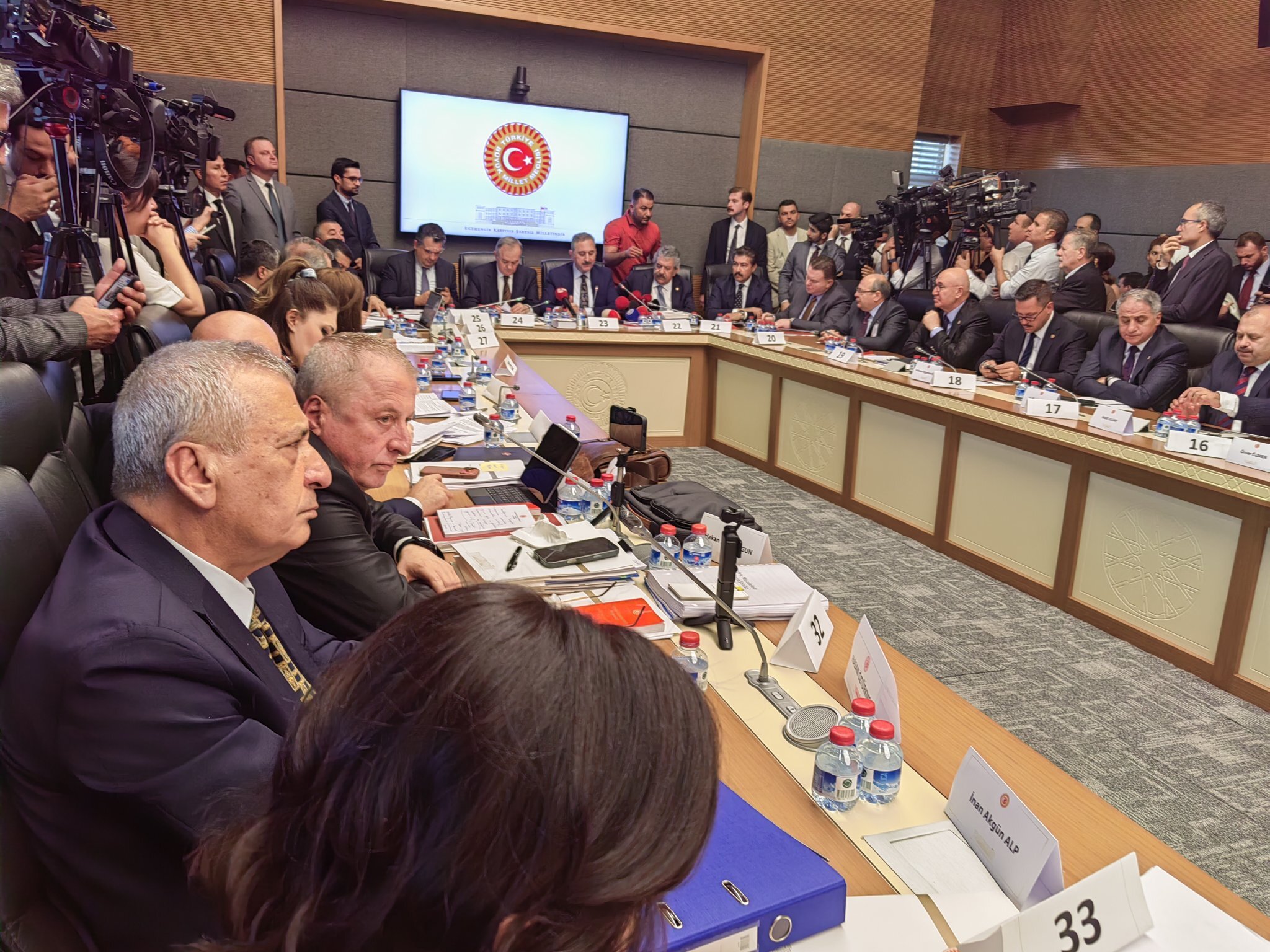 'Çerçeve yasa' teklifi komisyonda!