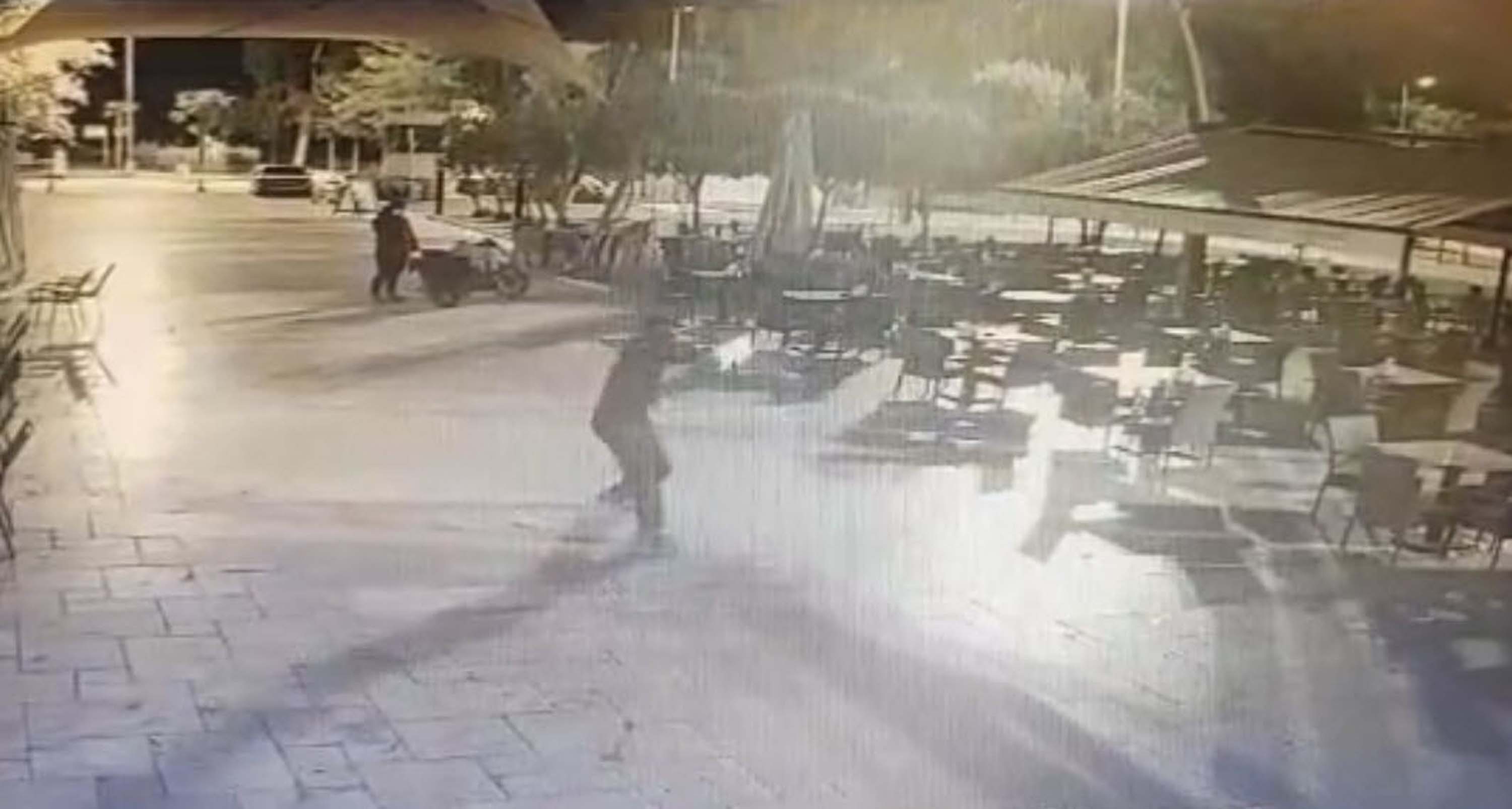 Çiğli’de neler oluyor?  Belediye başkanının makam aracının ardından tesisler kurşunlandı