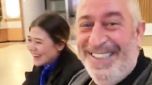 Cem Yılmaz’ın havalimanı paylaşımı gündem oldu: Görevliyle çektiği video güldürdü