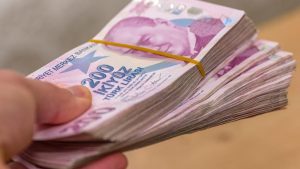 Emekli ve memur maaşı zammında hesap şaştı: Uzman isim ‘ekstra eklenebilir’ dedi